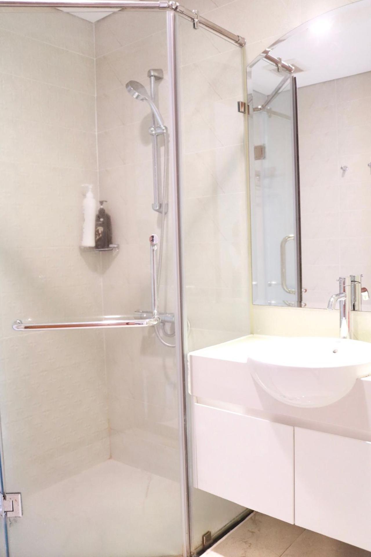 Vinhomes Park Athena Apartment- Ho Dich Vu Cho Thue * Hô Chi Minh-Ville